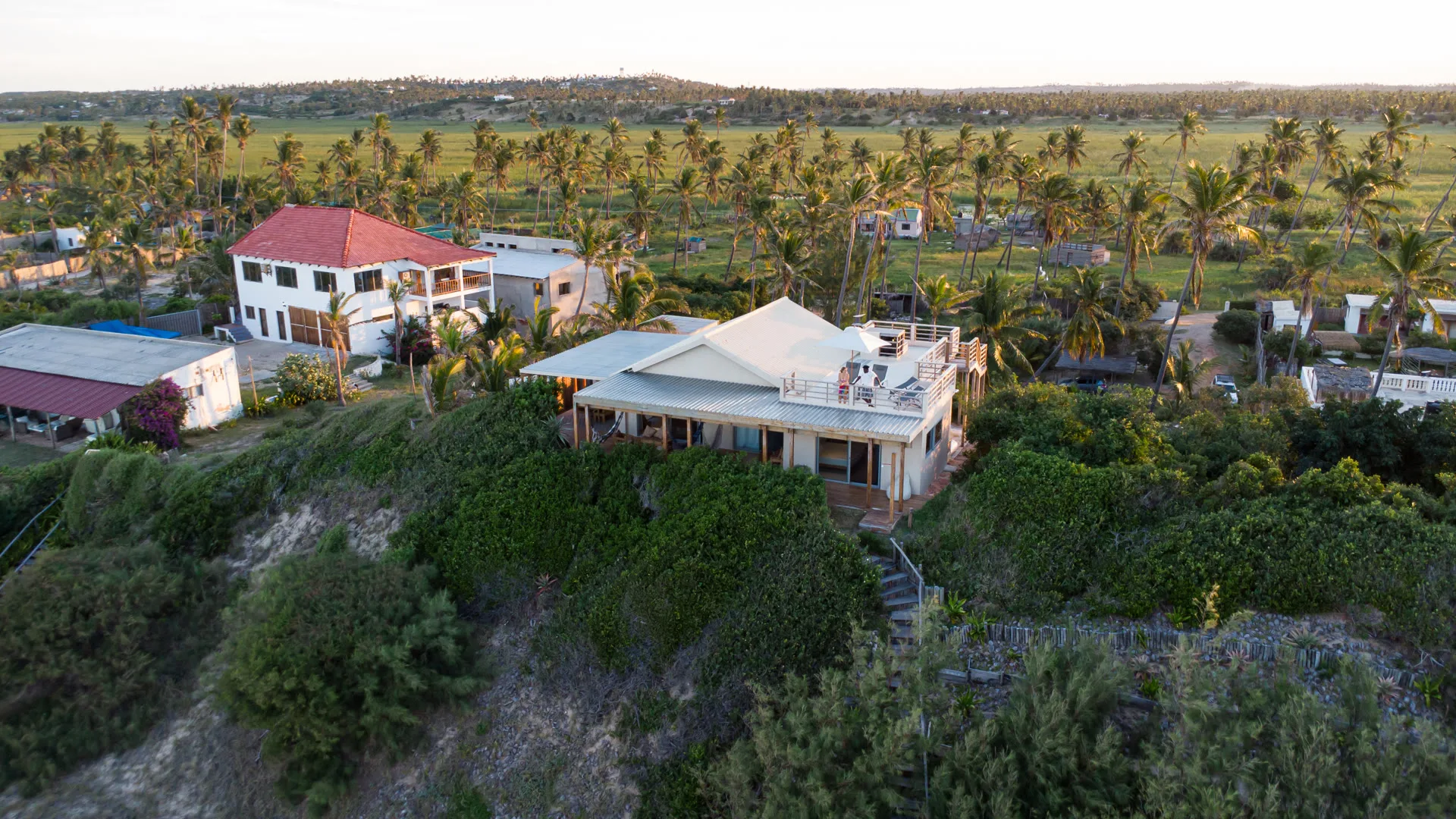 Beachfront property, Tofo